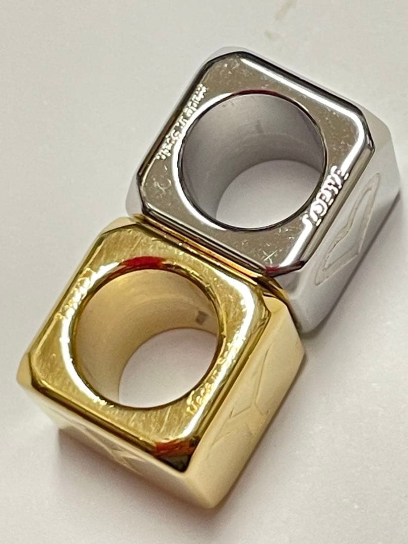 LOEWEロエベ　サイコロ型チャーム　Y.♡ 2個セット　❤︎