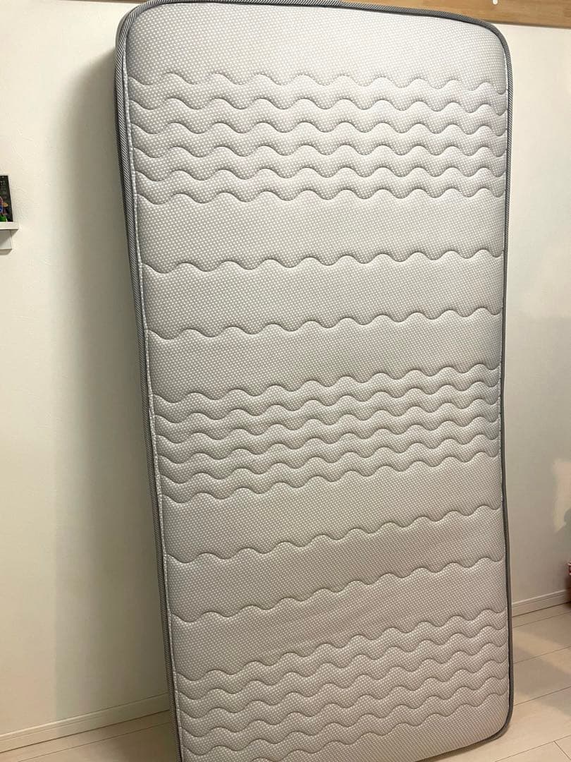 ニトリ★「シングルベッドフレーム」と「マットレス」