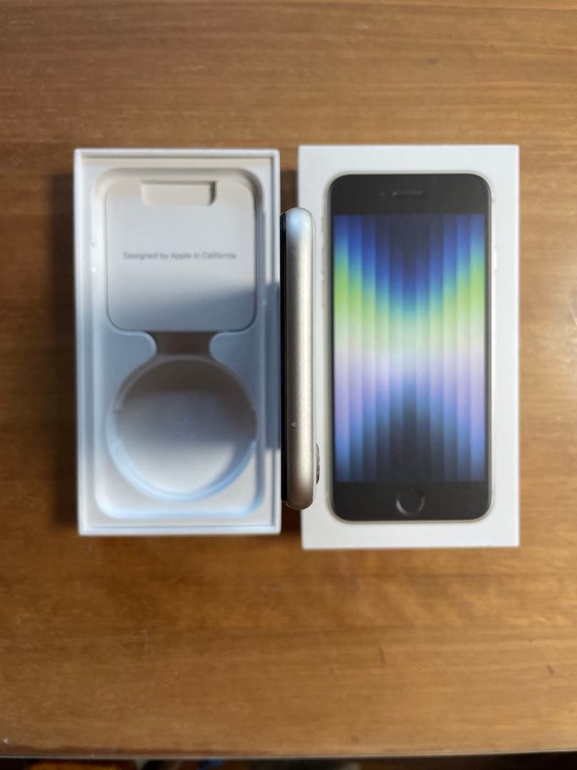 iPhone SE3 スターライト SIMフリー 訳あり