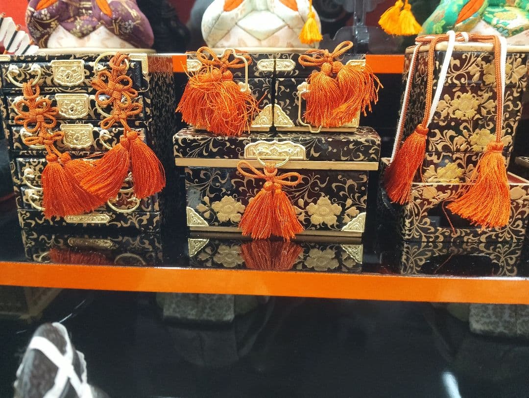 真多呂人形オリジナル五段飾り　雛人形 コンパクト 木目込人形 十五人飾 真多呂作