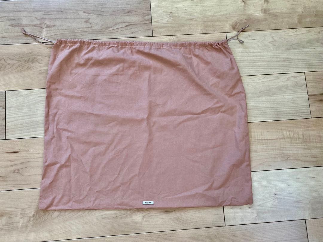 ミュウミュウ　新作ハット　カーキ