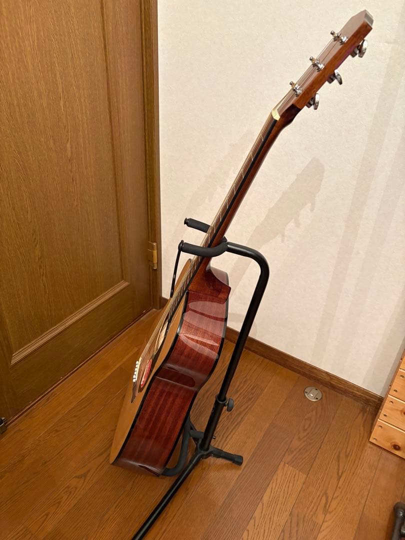 【美品】Fender アコースティックギター　ギターケース・カポ付属