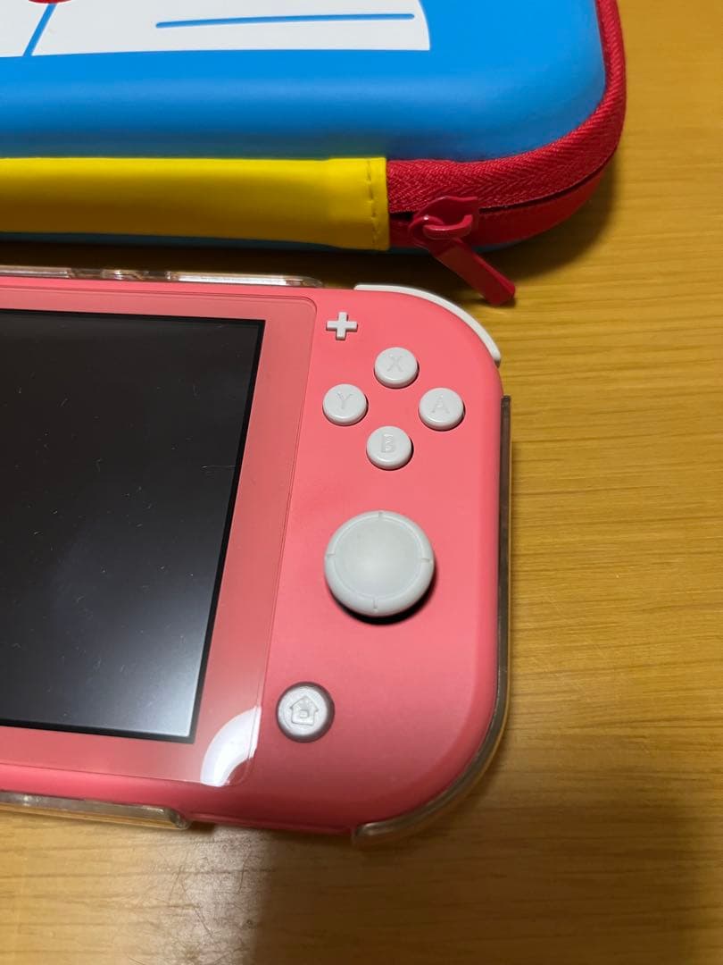 【美品】Nintendo Switch ライト&ドラえもんケース