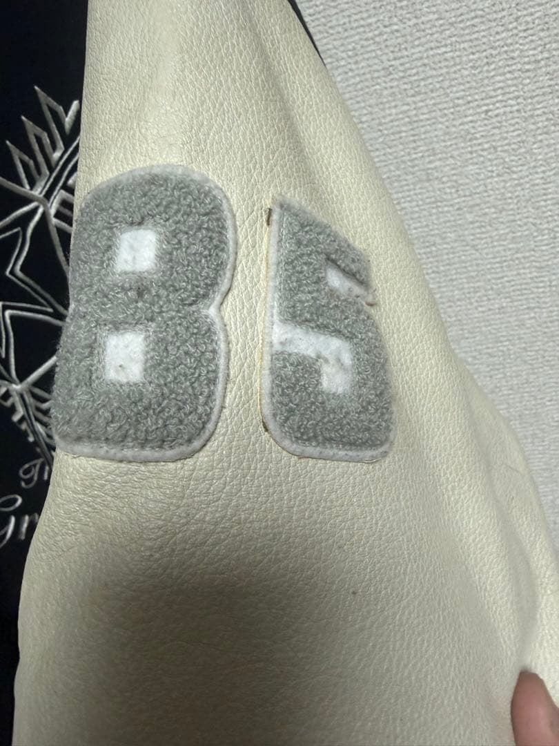 GDC 2000 スタジャン 黒と白 85 雪印