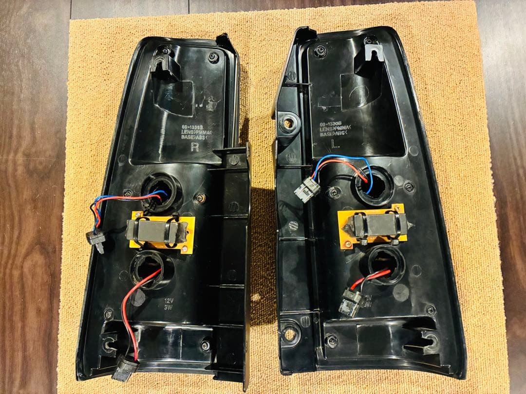 ★ジムニー JB23W 1型-10型 エムブロ サンダーLEDテール 中古品★