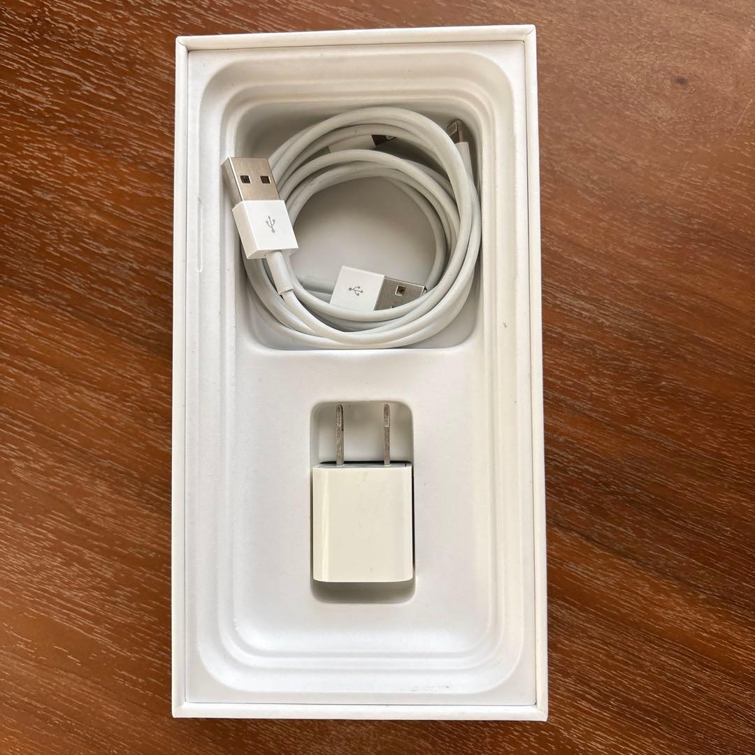 【美品】Apple iPhone 11 (PRODUCT)RED 64 GB