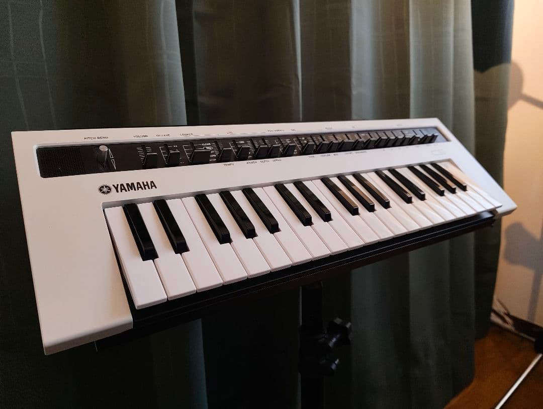 Yamaha reface CS アナログシンセサイザー
