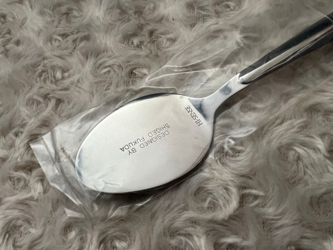 カトラリー　福田繁雄デザインスプーン“立場が入れ替わってしまったスプーン\"