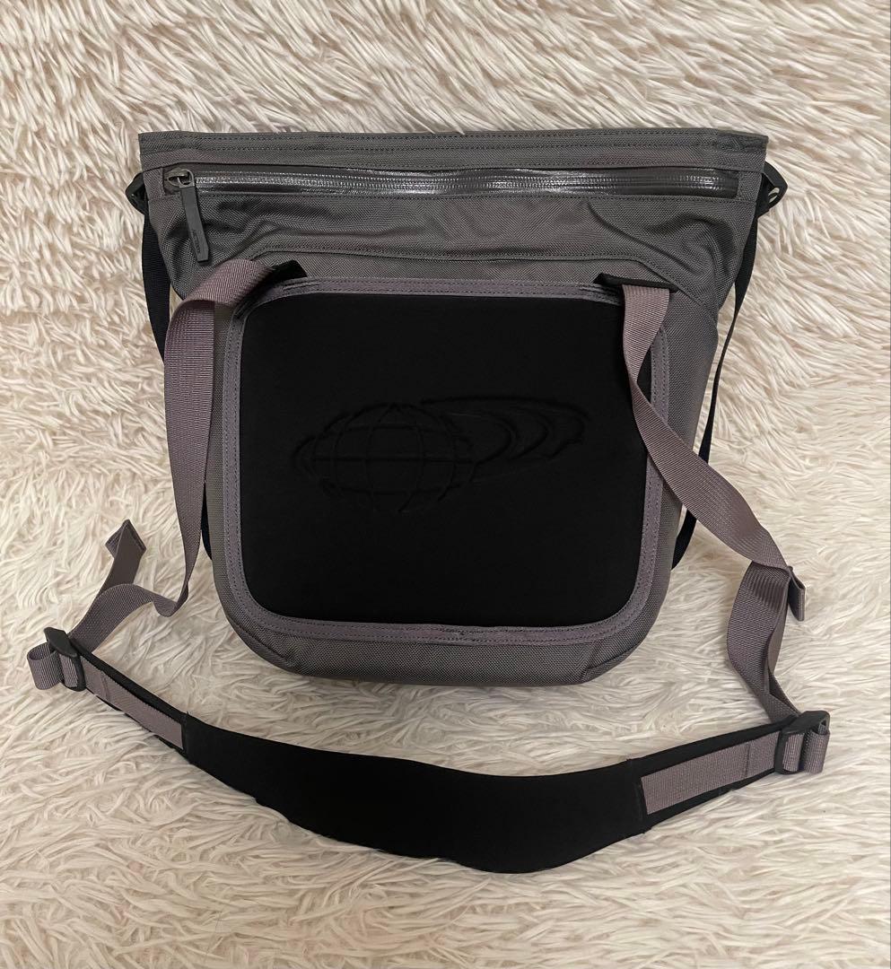 アークテリクス BEAMS ビームス 別注 ARRO 8 アロー8 グレー