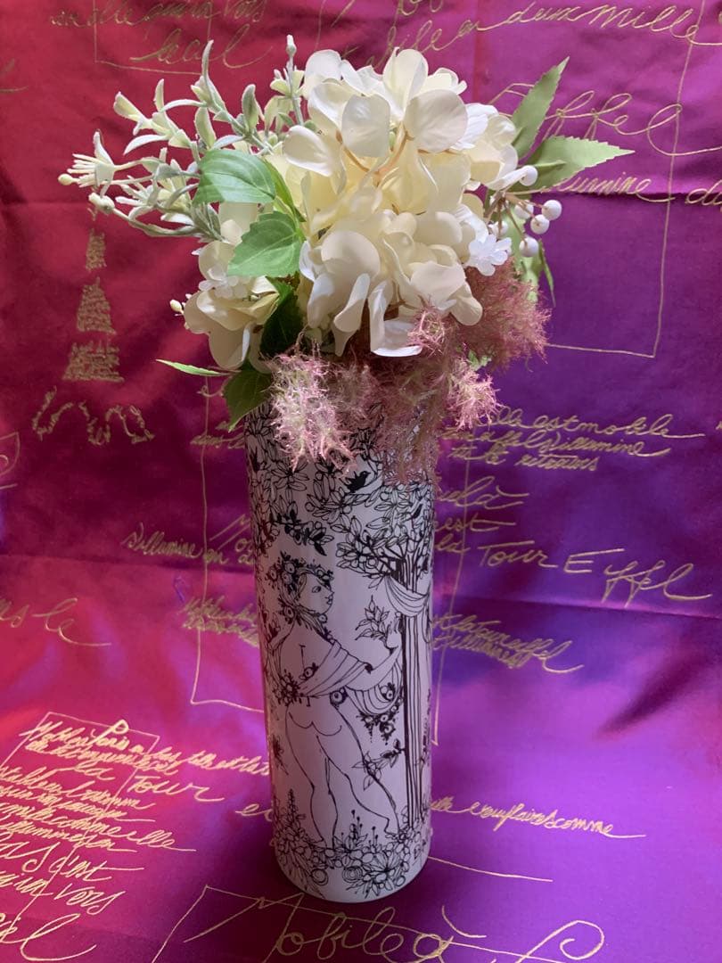 ビヨンヴィンブラッド　ニモール窯の高さ27㎝の大型ビンテージ可愛い少女３人柄花瓶