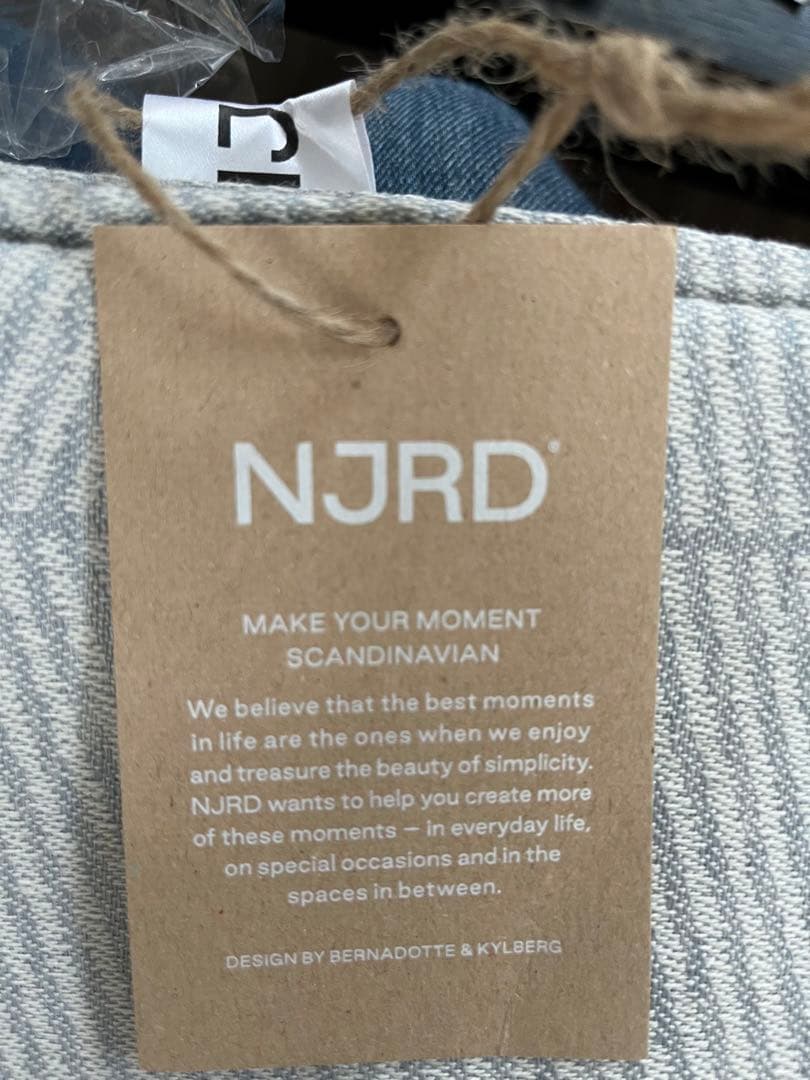 【Kumaco】NJRD テーブルクロス147x250 cm 新品