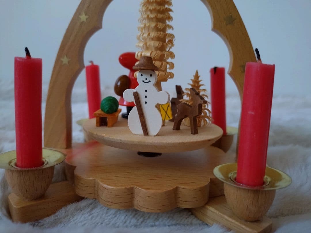 ザイフェン　木製クリスマスピラミッド