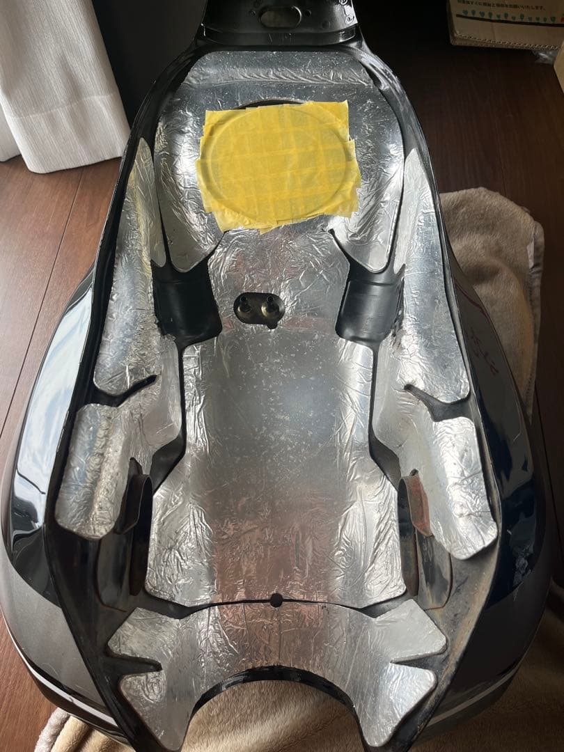 XJR1300 RP17J 燃料タンク フューエルタンク