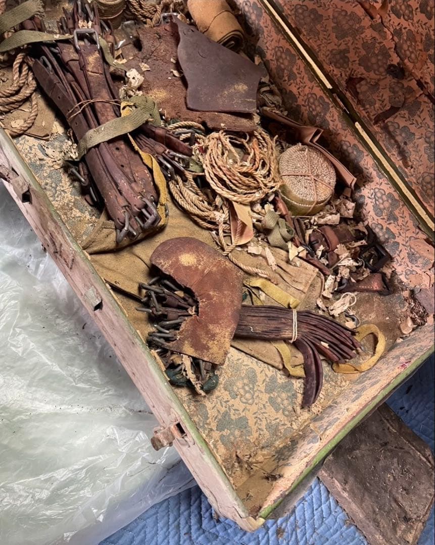 レザー製ベルト多数セット