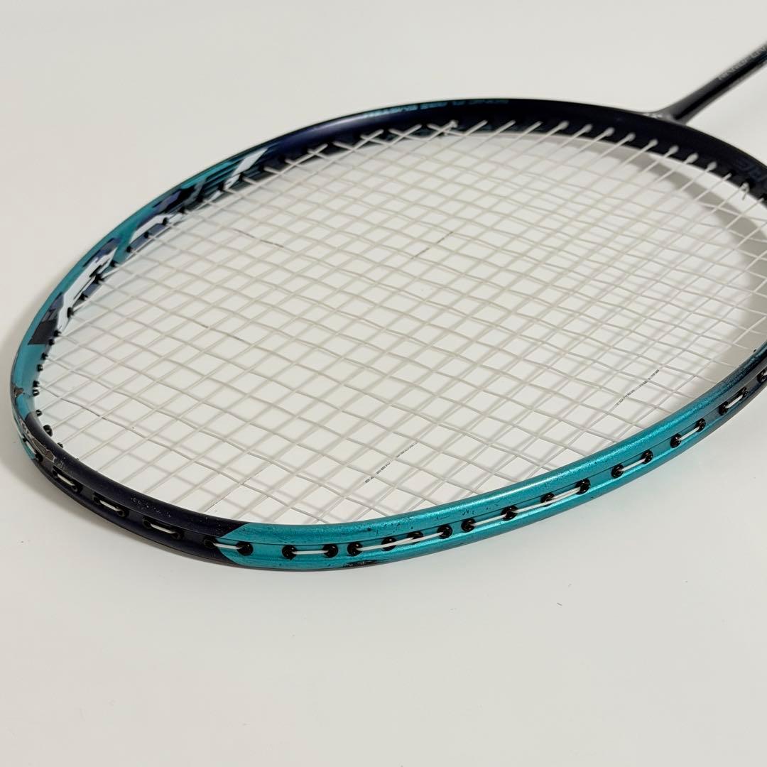 バドミントン ラケット ヨネックス ナノフレア700 廃盤 希少品 4UG5