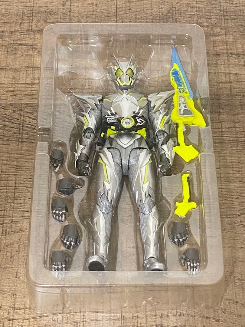 S.H.Figuartsメタルクラスタホッパー　アタッシュカリバー　【訳あり品】