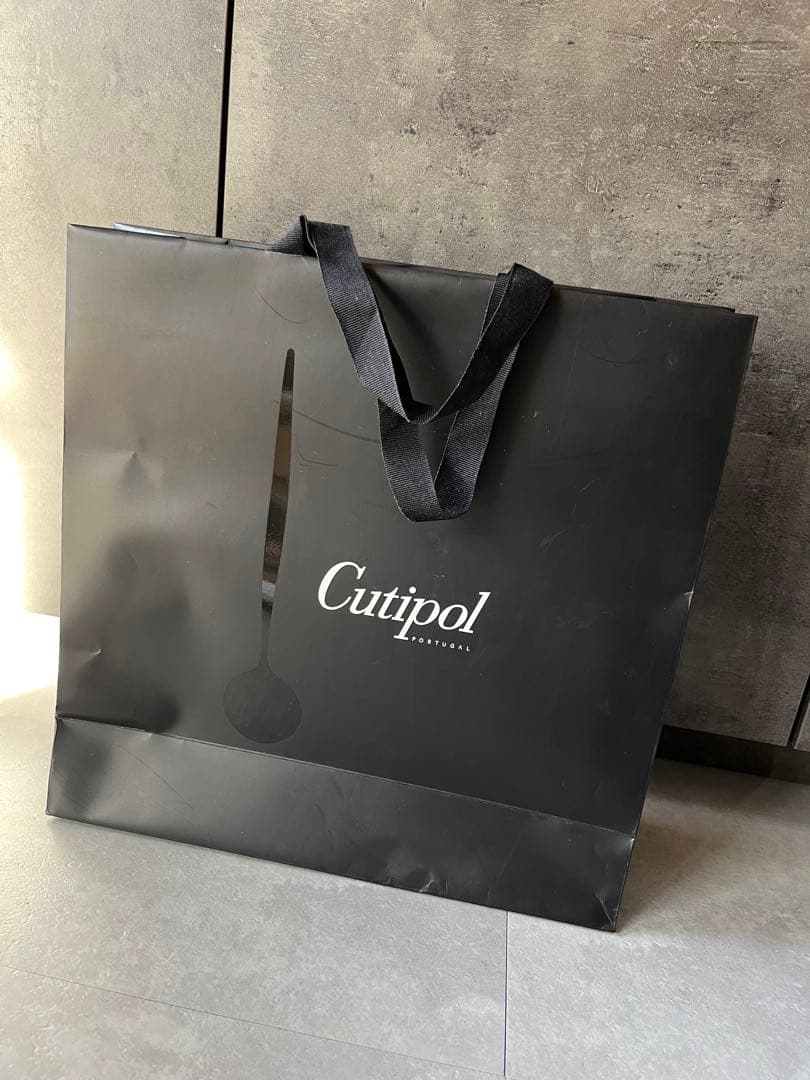 クチポール　ゴア　Cutipol GOA新品未使用　ブラック×シルバー