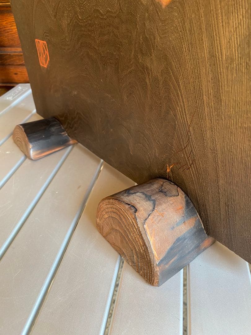 飾り板　木彫り　台座付　木製彫刻　置物　スタンド付　骨董　衝立　間仕切り