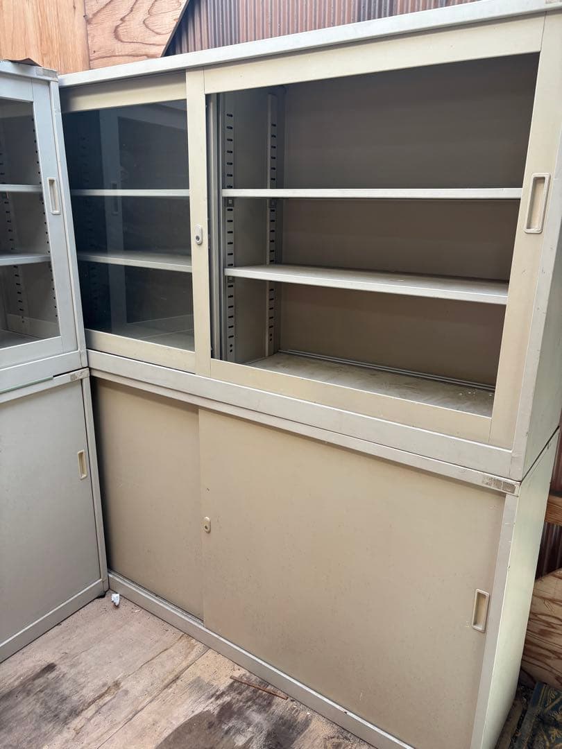 スチール製キャビネット 鍵付き グレー　コクヨ　3台まとめて　引き取り限定