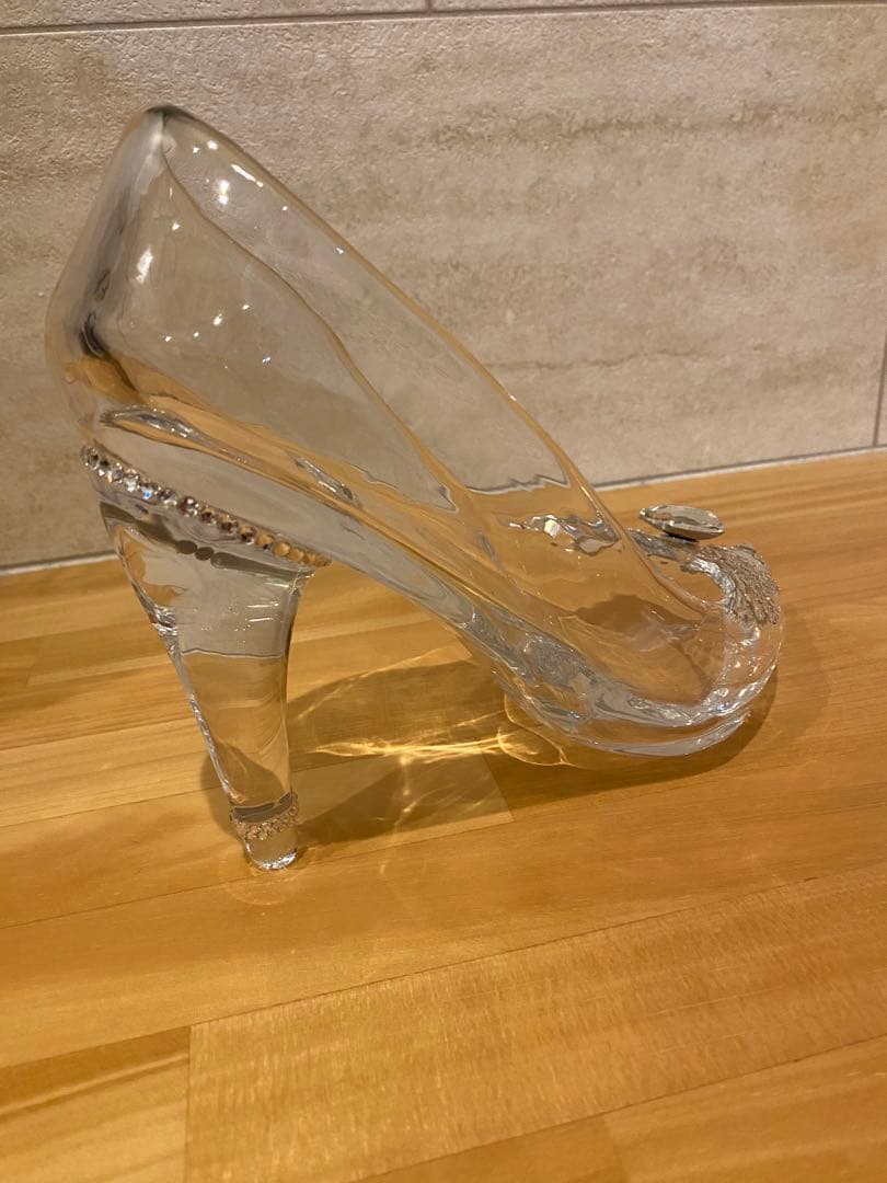 に*ん様 EMMA エマ 履けるガラスの靴 デコレーションハート結婚式