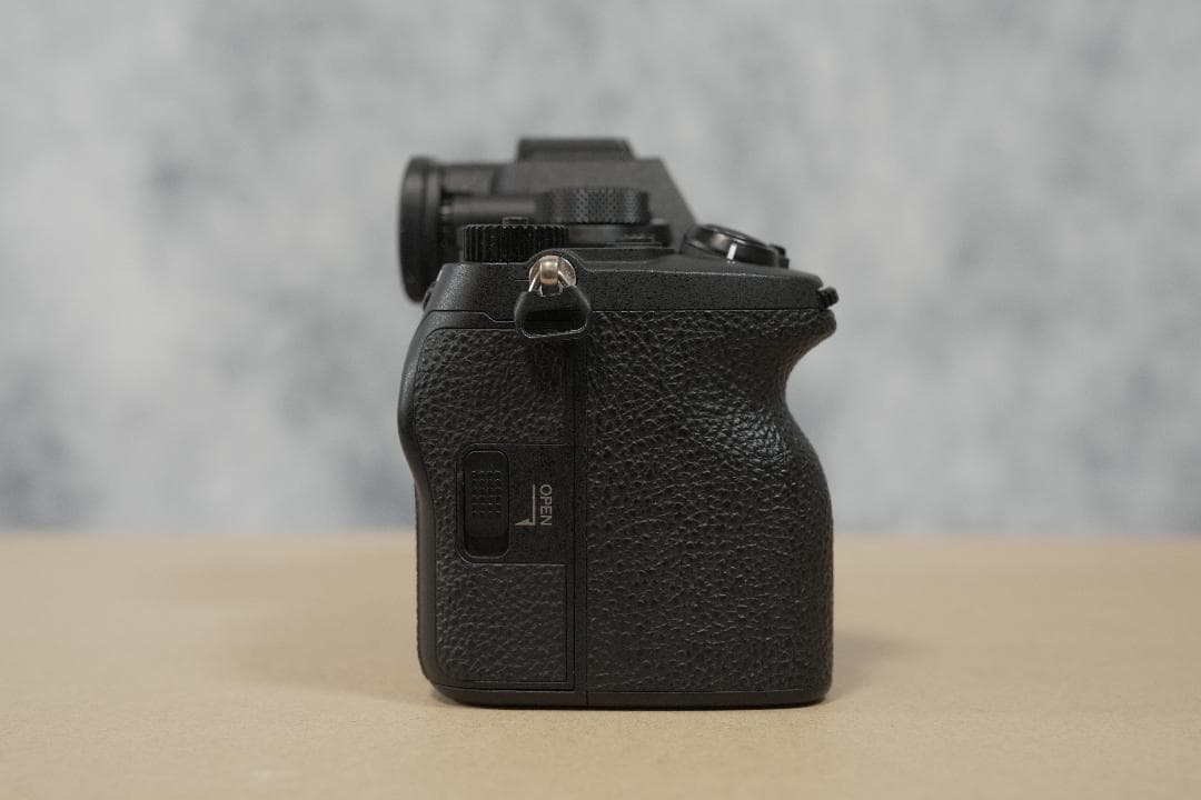 SONY α7 IV ILCE-7M4 ボディ 箱・付属品付き