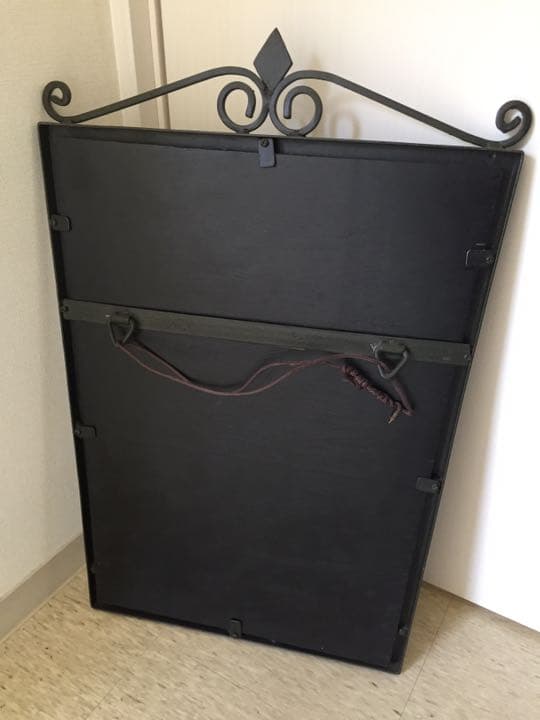 壁掛けミラー アイアン 鉄製 アンティーク 大 台形 四角形 高級 鏡