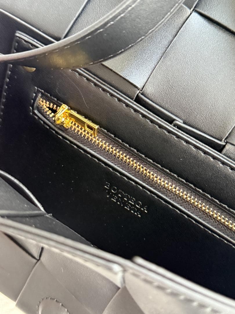 早い者勝ち! ブラック ショルダーバッグ