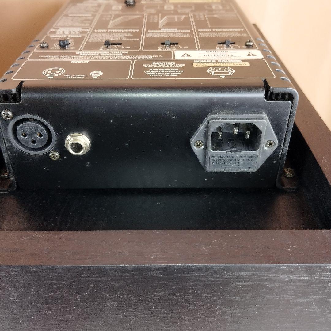 スタジオモニタースピーカー 　TRUTH B2030A BEHRINGER