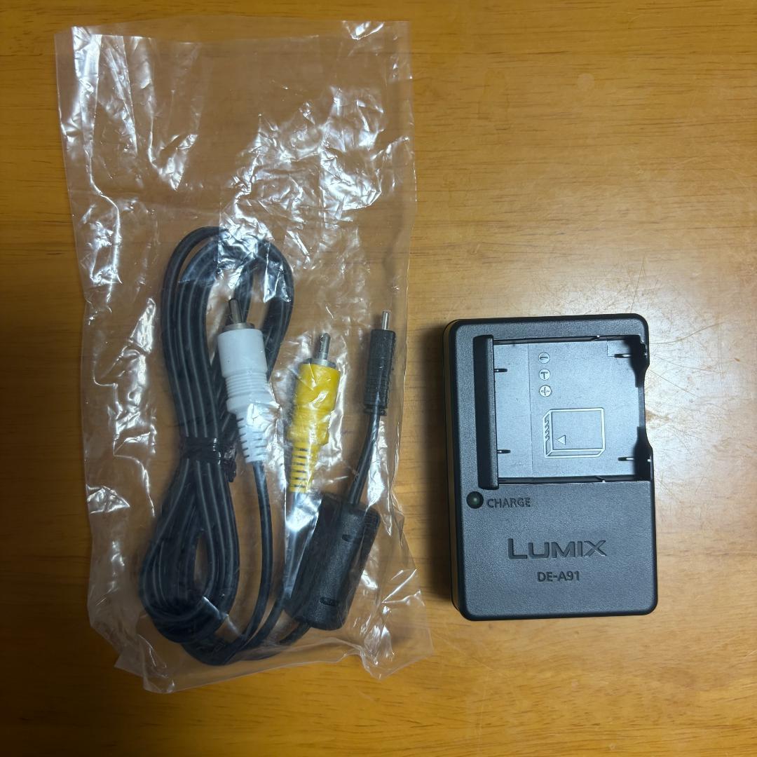 【動作OK】パナソニック LUMIX FH5 ピンクゴールド｜オールドデジカメ