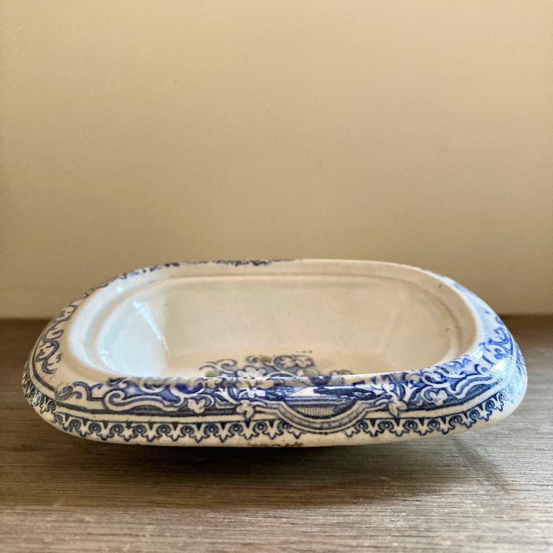 【アンティーク】 ソープディッシュ　石鹸置き　England