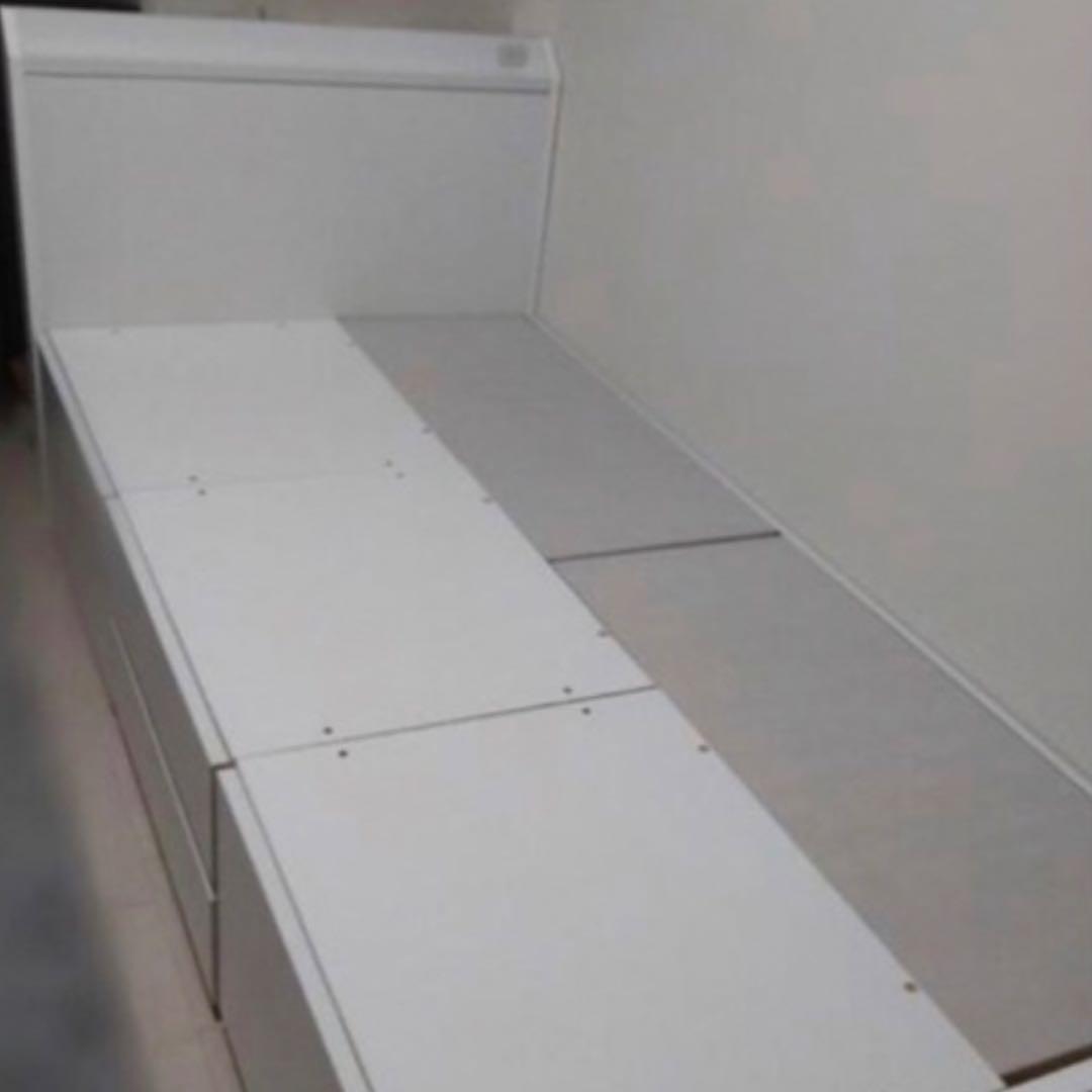 ニトリ 収納付きシングルベッドフレーム（ホワイト）