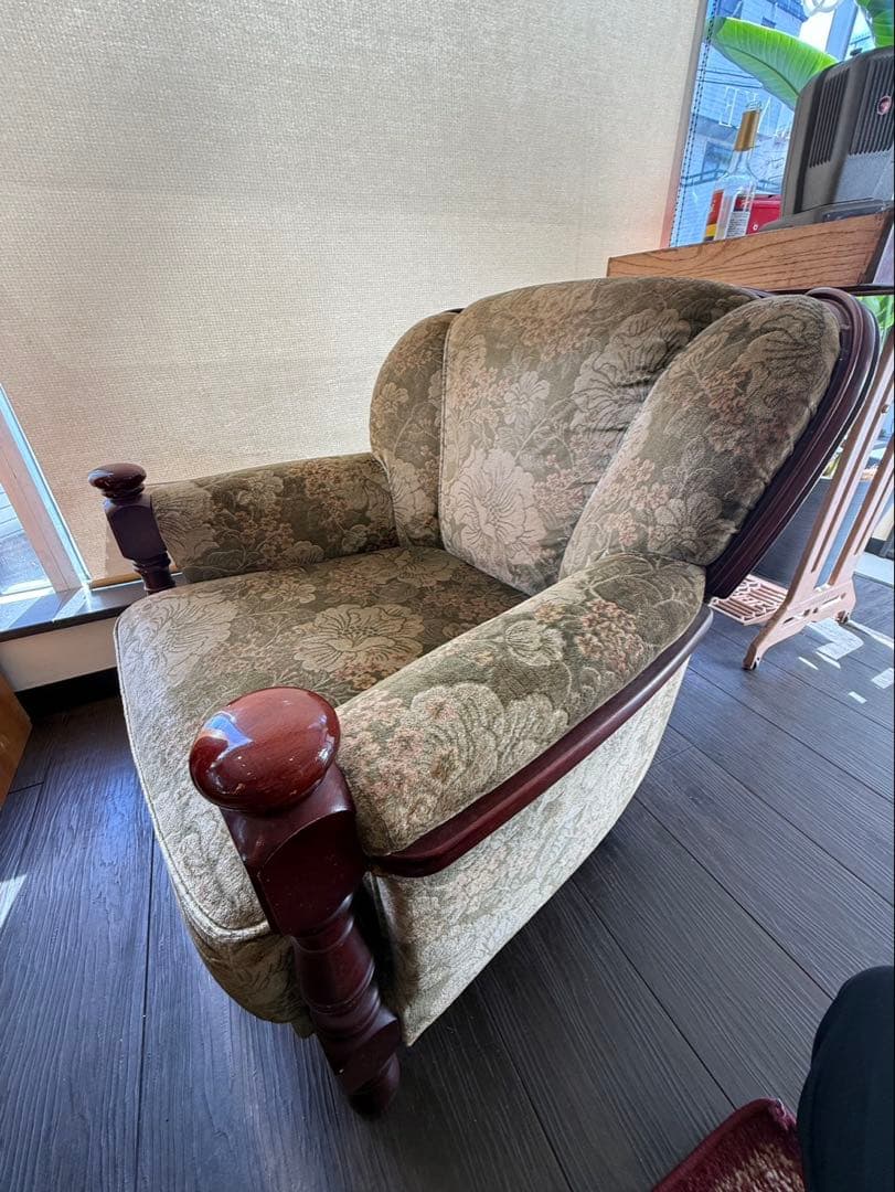 カリモク 1人掛けソファ アームチェア 花柄 ヴィンテージ　金華山織