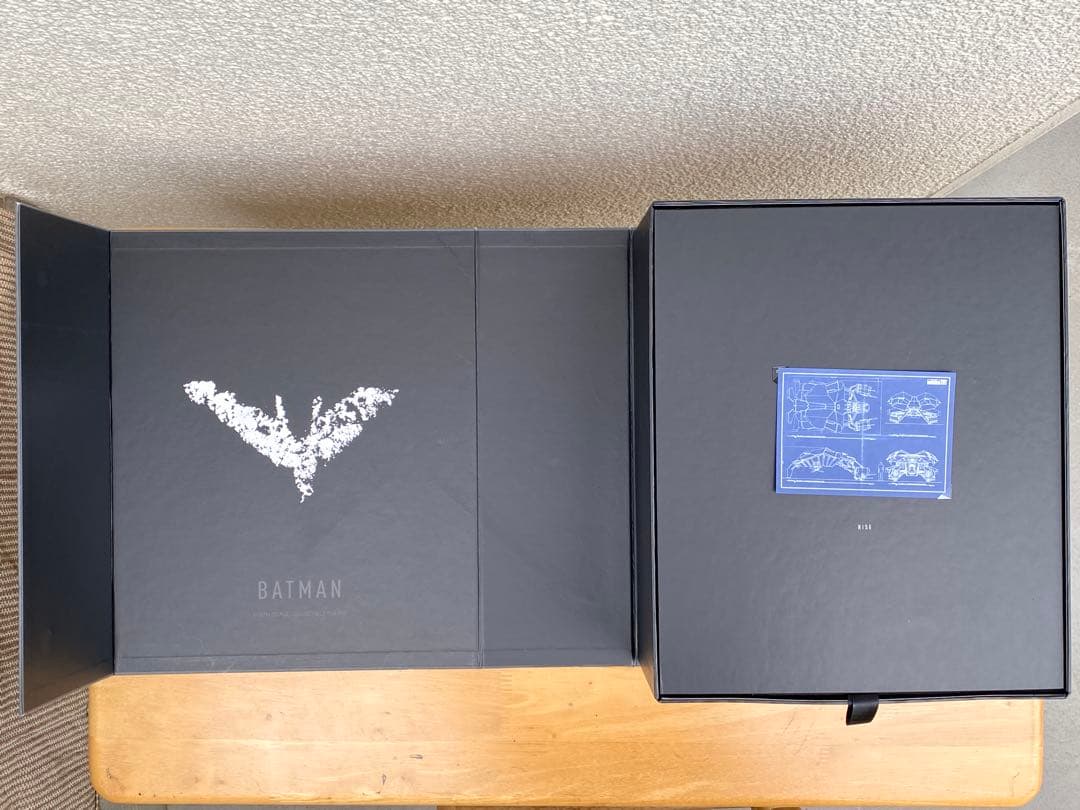 ホット・トイズ 1/6スケール バットマン ダークナイト ライジング