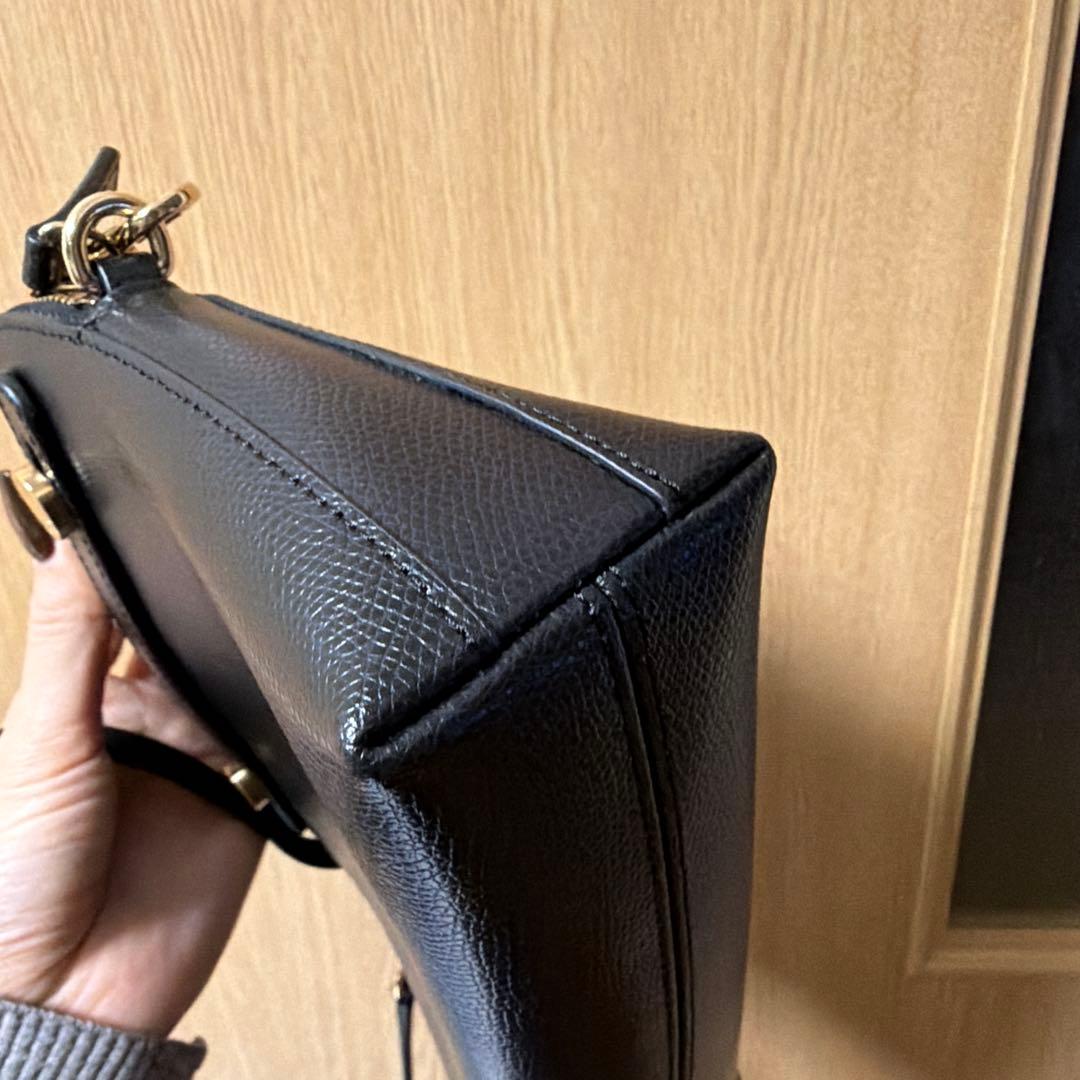 Pさん✩FURLA ブラックレザーショルダーバッグ