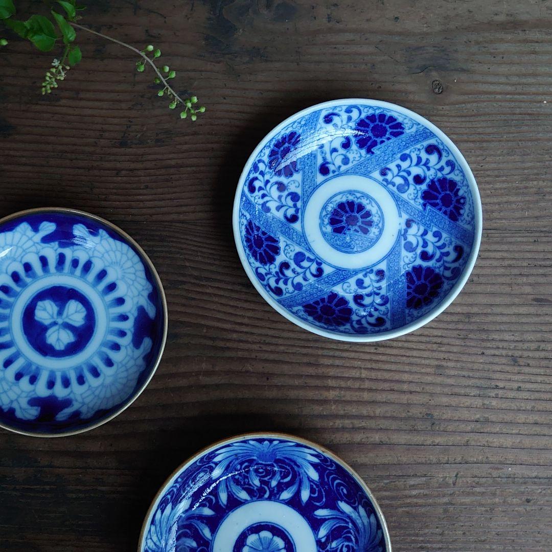 【ご成約】三田青磁 陽刻 花蝶文 八角小皿 と 骨董の器 おまとめ