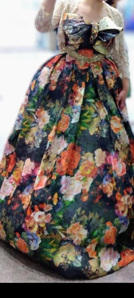 【値下げ中1/31 23:00まで】桂由美 カラードレス 花柄 ブラック