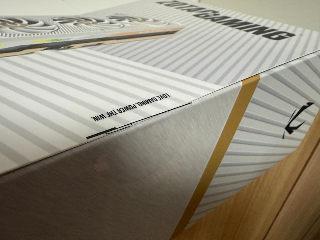 新品　ZOTAC GeForce RTX 5080 SOLID OC