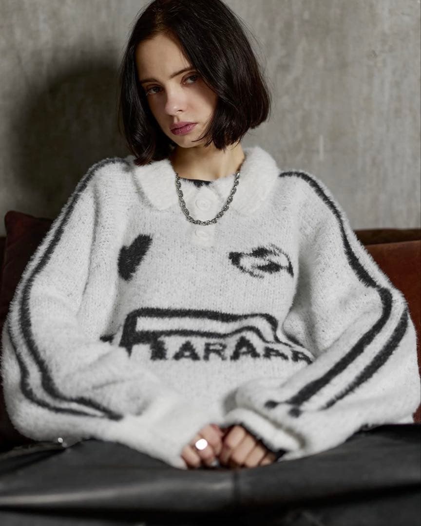 ERAR オーバーサイズショート丈ハートロゴゲームニットポロシャツ