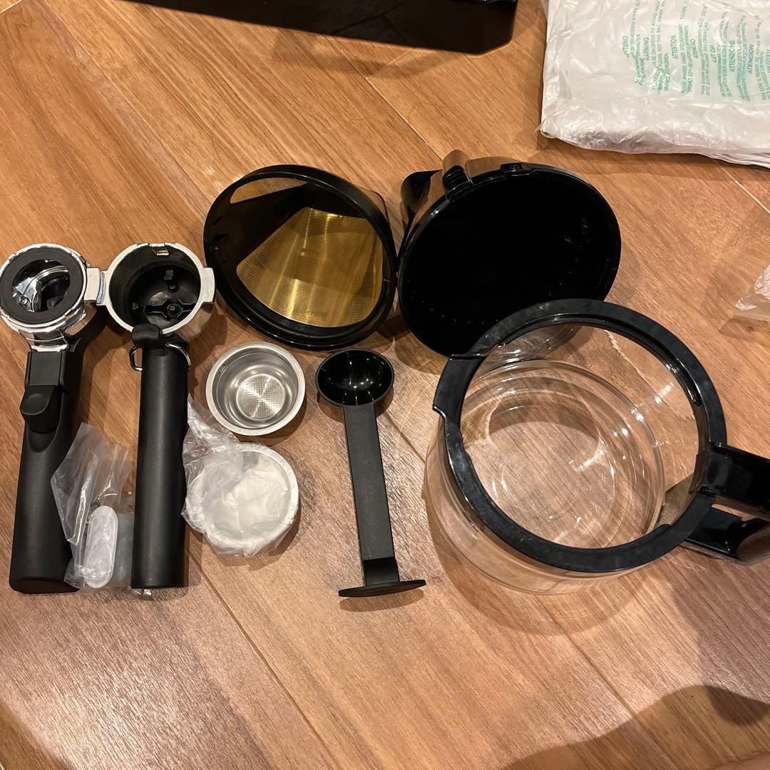 De'Longhi デロンギ エスプレッソ コーヒーメーカー BCO410J