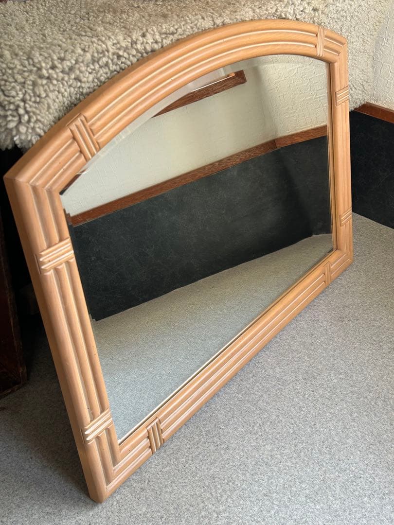 カリモク　壁掛け鏡　ウォールミラー　木枠　昭和レトロ　モダン　ヴィンテージ　木製