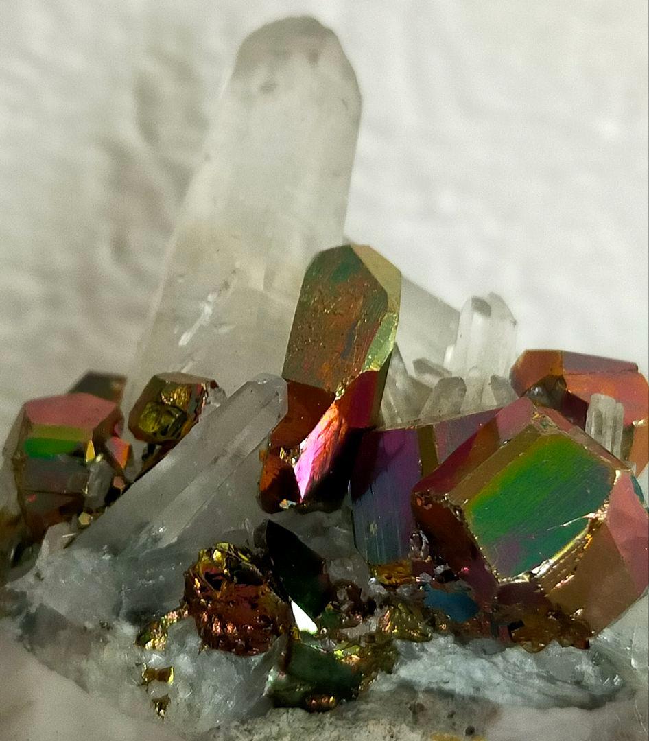 t*n様 【コレクター向】レインボーパイライト　水晶クラスター　パイライトインク