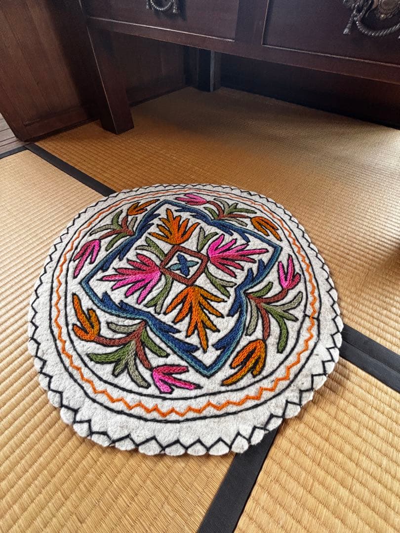Bフライデーセール　 ナムダ円形ラグ　57センチ　サマー