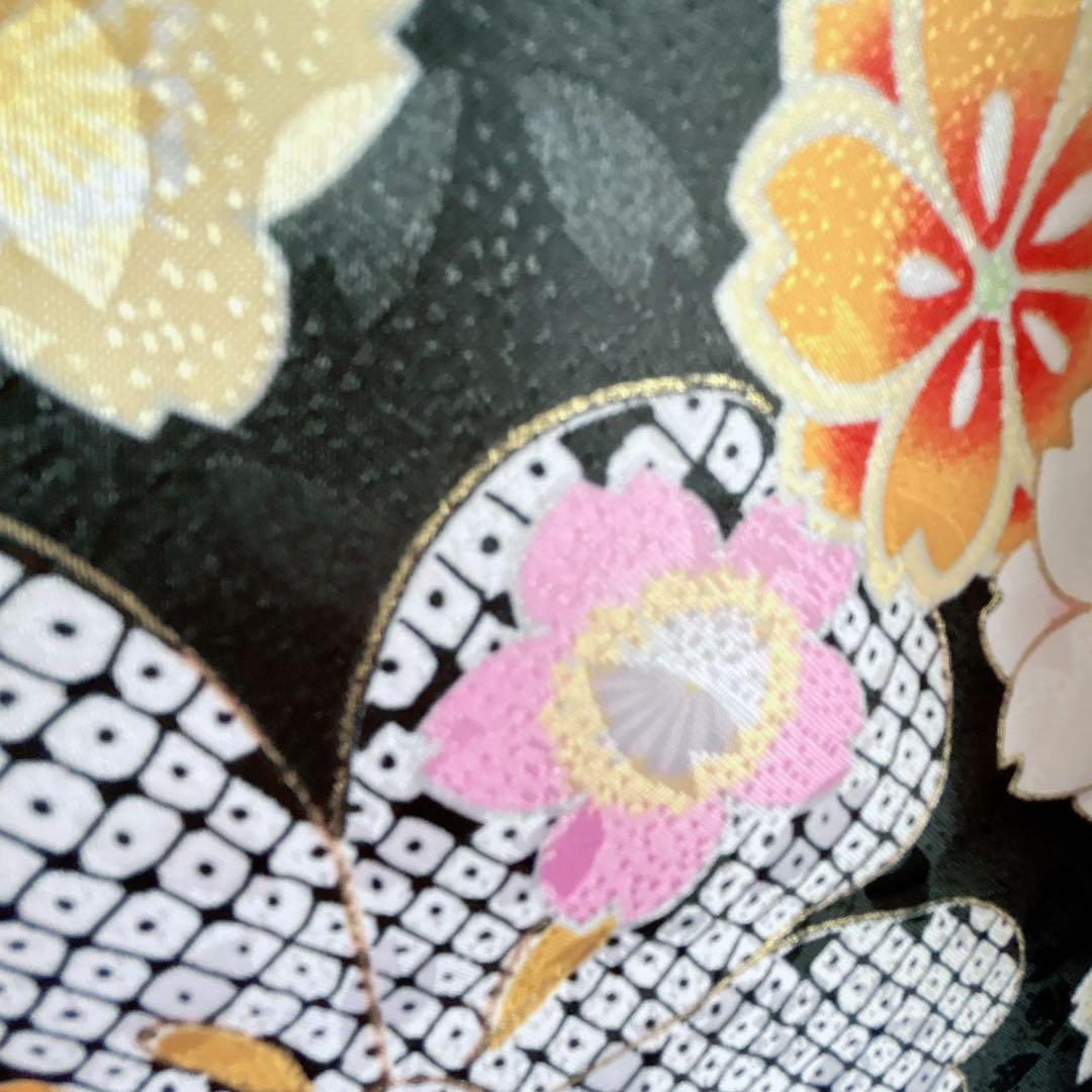 美品セット　七五三　３歳女の子　長着＆被布＆長襦袢＆小物　黒地×白地　桜　絞り柄