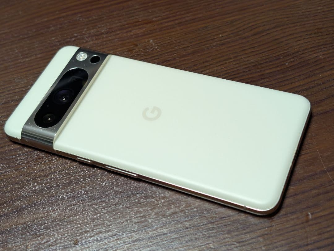 【中古、画面に傷あり】Google Pixel 8 Pro 本体 白