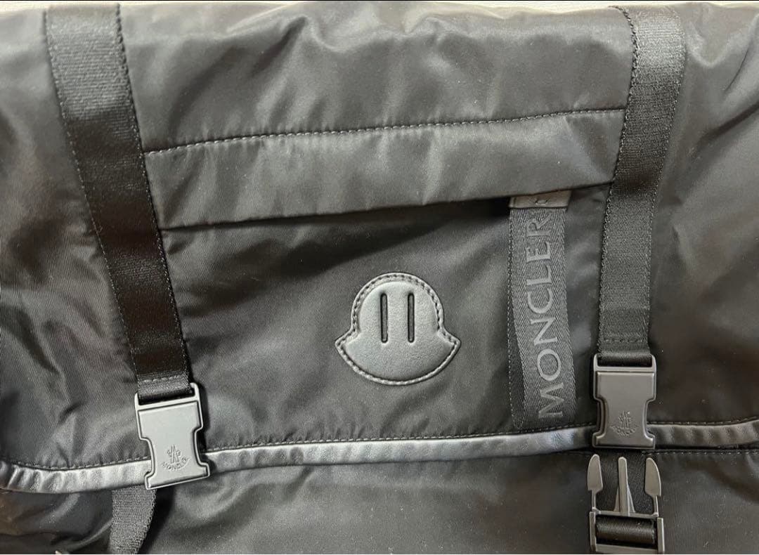 希少MONCLERモンクレールメッセンジャーバッグショルダーバッグ黒ブラック