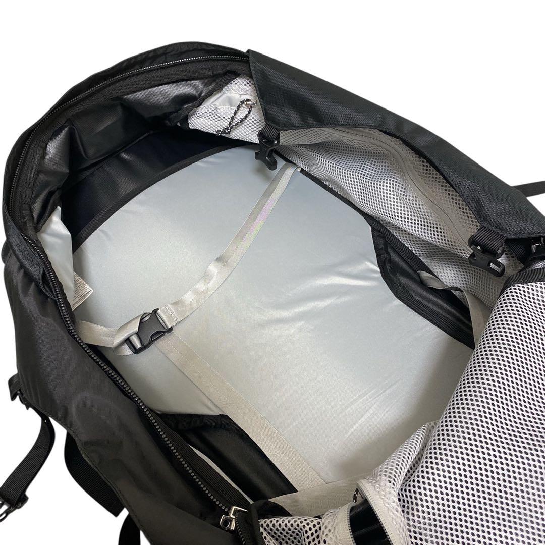 Osprey Farpoint 55 ブラック バックパック