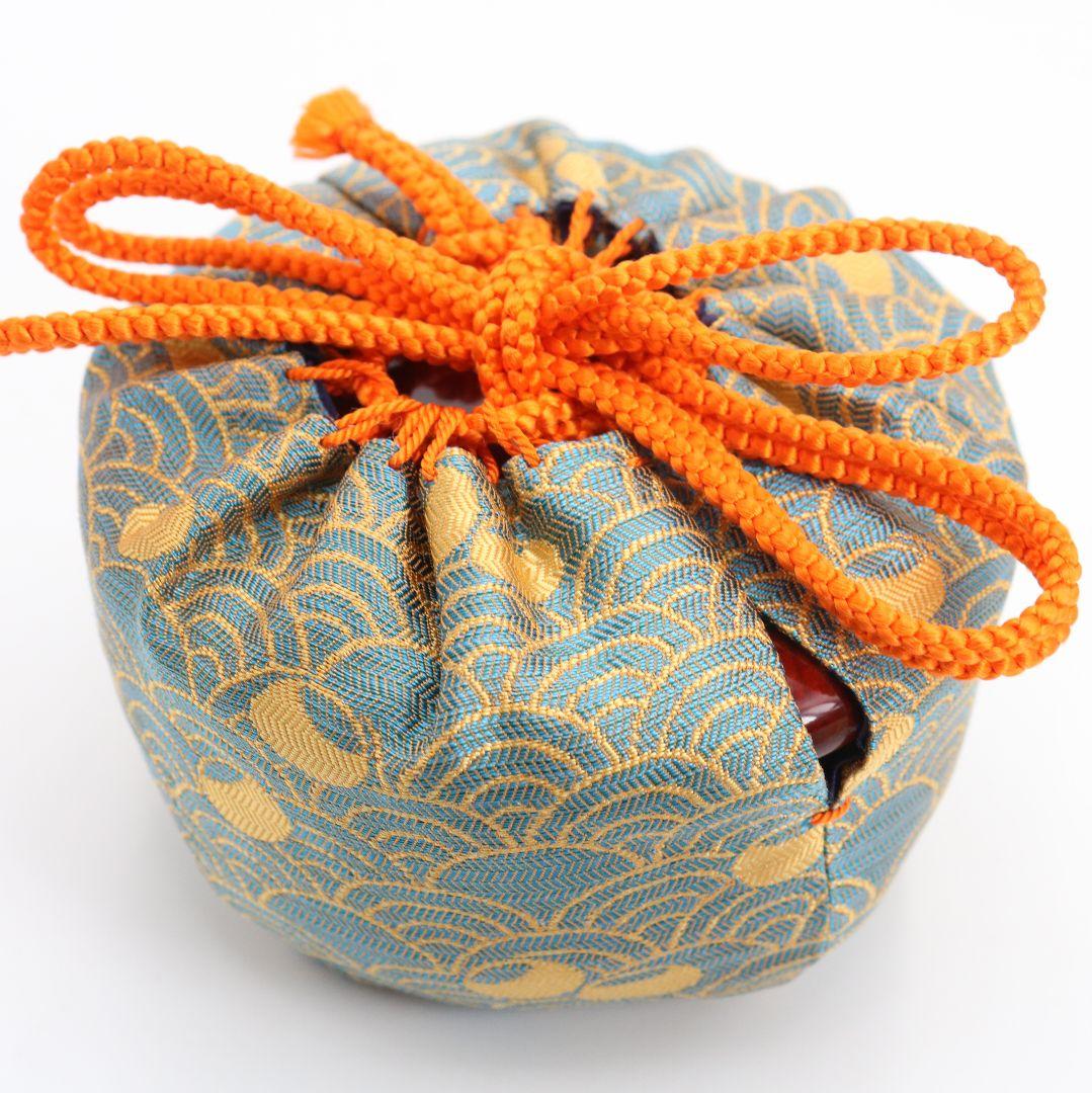 中谷秀斉作 覚々斎好写 老松 薄茶器 壷々青海波仕覆 茶道具　V942　T1