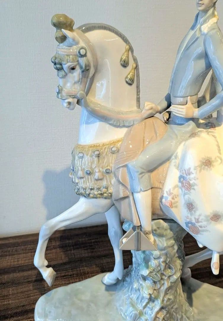 LLADRO　リヤドロ　【白い馬と男女】リアドロ