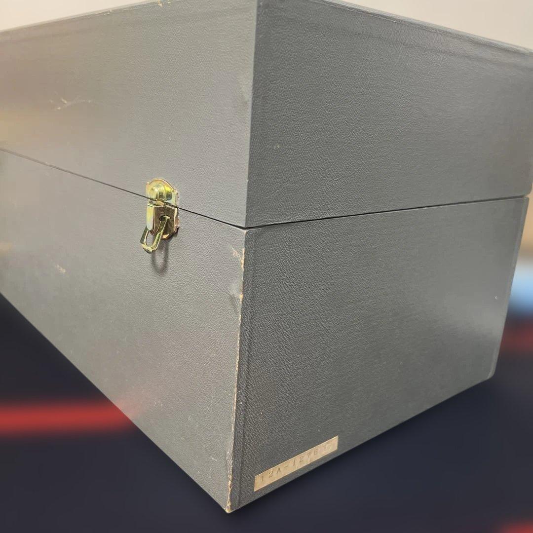 宮内庁御用達　大倉陶園　金蝕葡萄　花瓶36cm