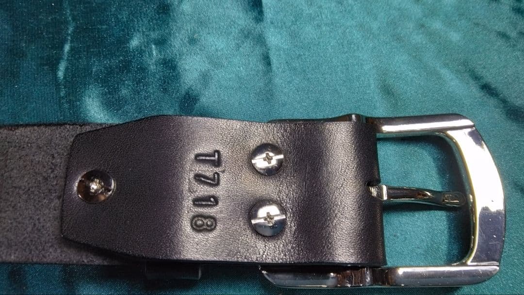 栃木レザー　ツタ＆フラワー　ソリッドブラス　ブラックスタッズベルト